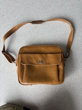 vintage Samsonite Silhouette faux leather travel messenger bag 7.5x14x13